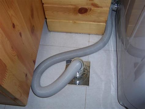 床腳對廁所 洗衣機室內排水
